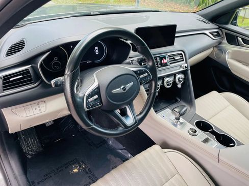 Used 2022 Genesis G70 2.0T w/ Prestige Package RWD image 11