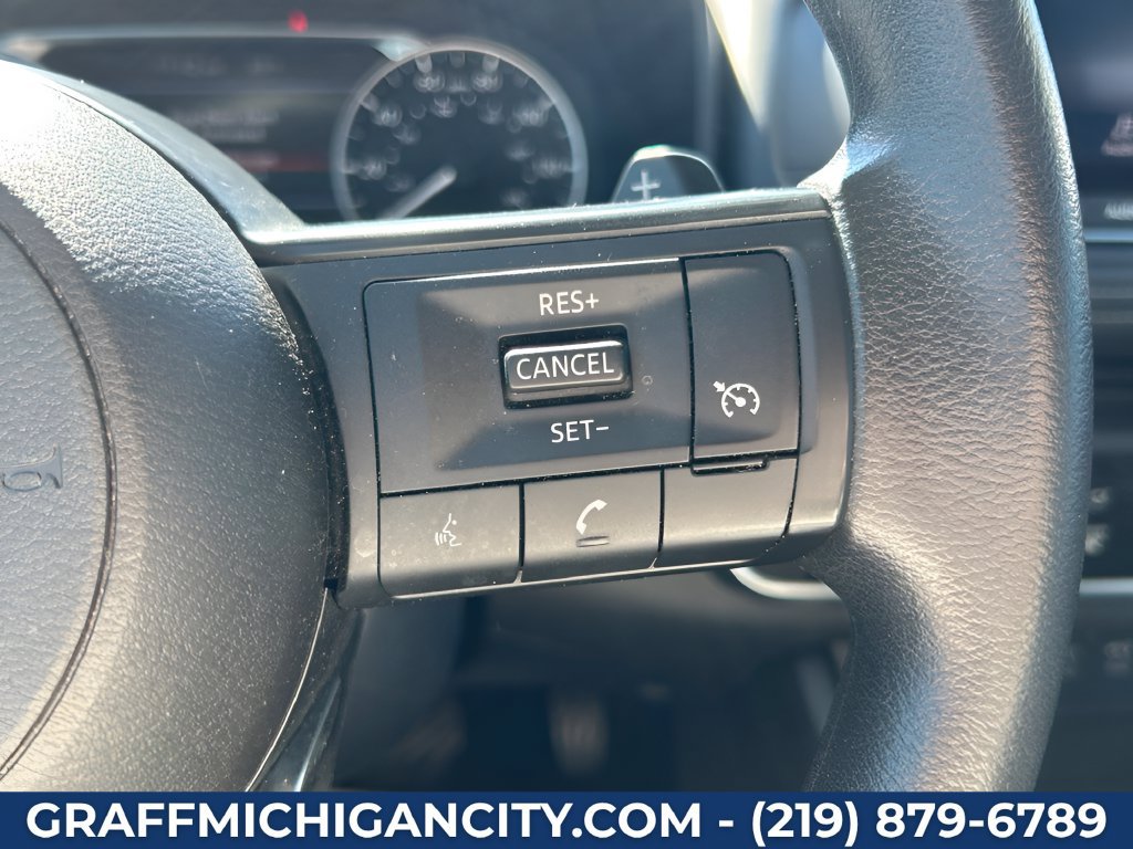 Used 2024 Nissan Rogue S AWD/4WD image 26