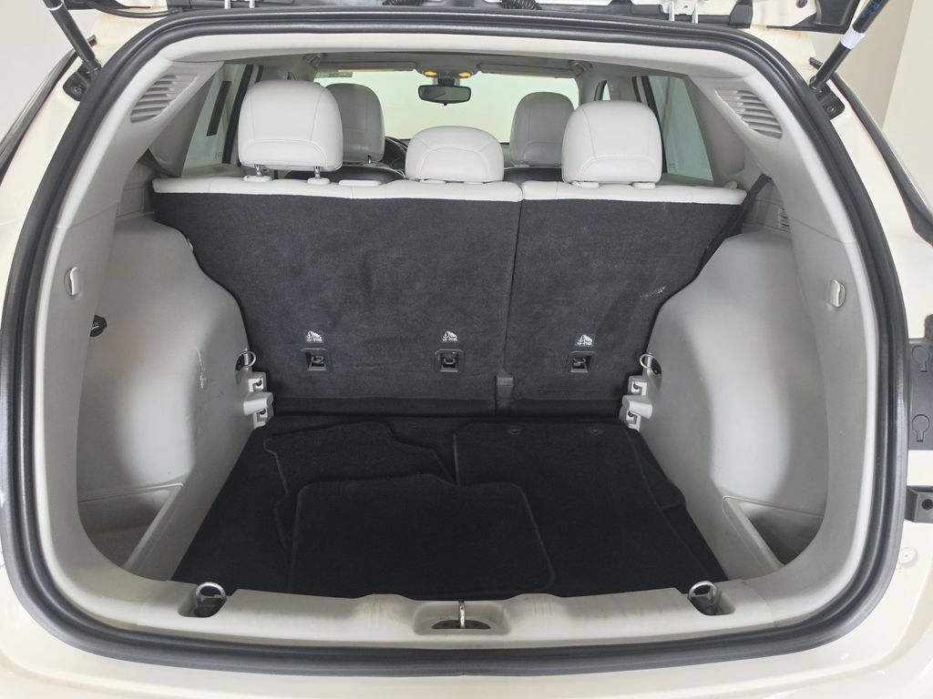 Used 2019 Jeep Compass Latitude FWD image 6