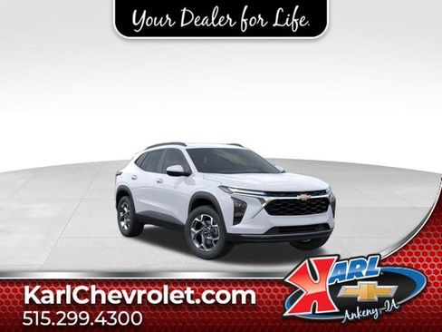 New 2026 Chevrolet Trax LT FWD image 1