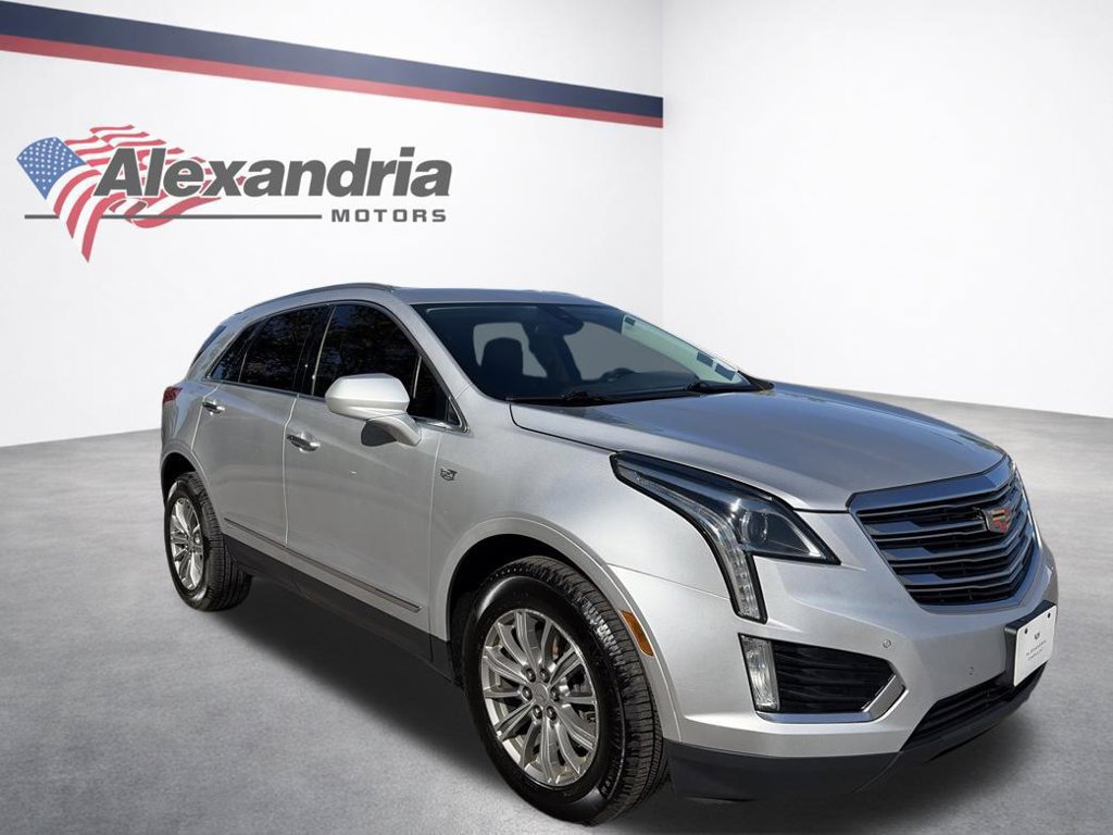 Used 2017 Cadillac XT5 Luxury w/ Driver Awareness Package FWD image 3