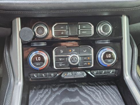 Used 2021 GMC Yukon Denali w/ Denali Premium Package image 21