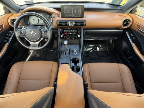 Certified 2025 Lexus IS 350 F Sport image 28