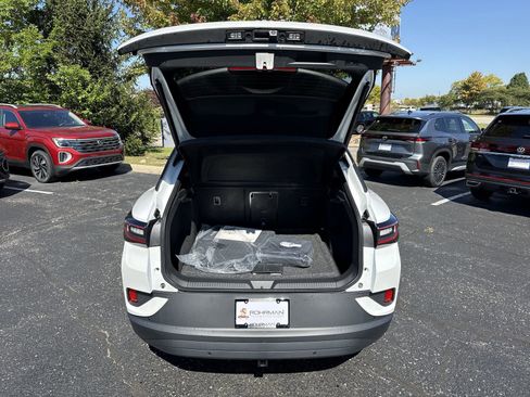 New 2025 Volkswagen ID.4 Pro S Plus image 25