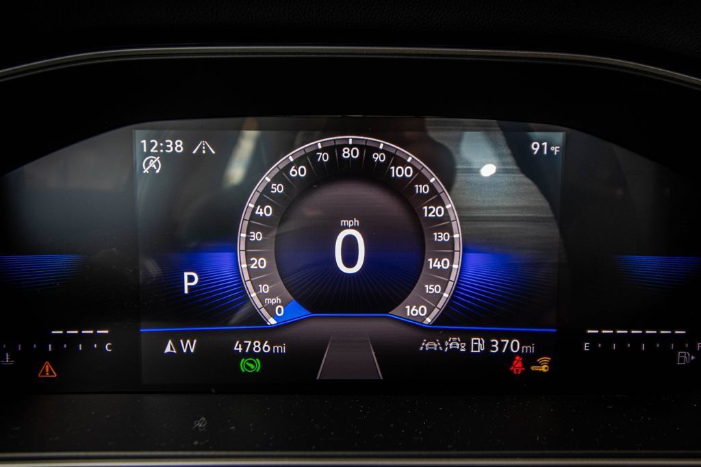Certified 2026 Volkswagen Jetta SE FWD image 36