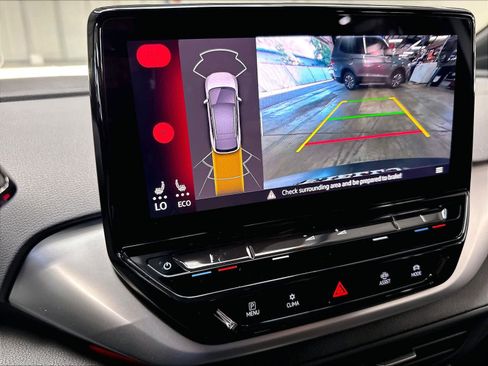 Certified 2022 Volkswagen ID.4 Pro RWD image 17