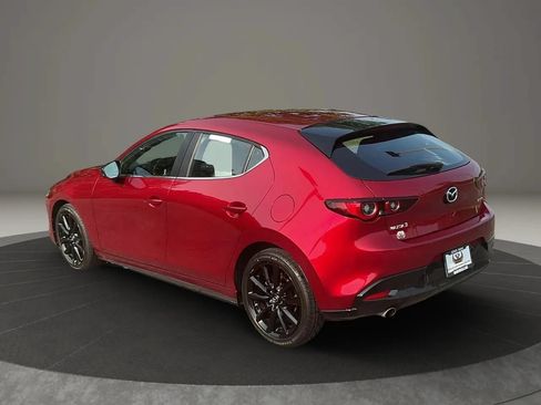 Used 2024 MAZDA MAZDA3 s FWD image 3