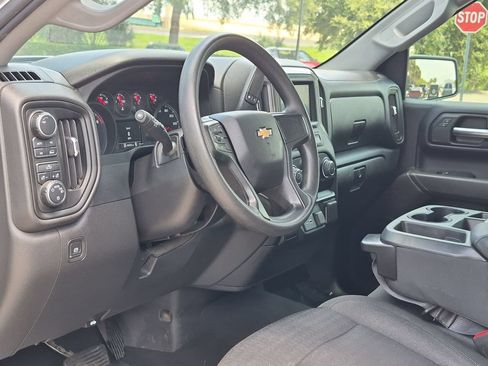 Used 2022 Chevrolet Silverado 1500 Custom w/ LPO, Dark Essentials Package AWD/4WD image 10