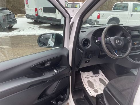Used 2017 Mercedes-Benz Metris image 10