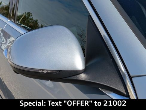 Used 2023 Mercedes-Benz C 300 Sedan image 12