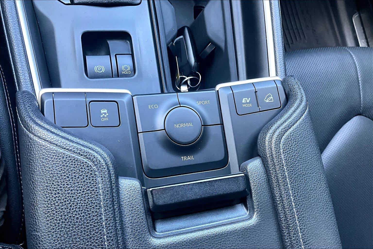 Certified 2025 Toyota Grand Highlander AWD Hybrid image 35