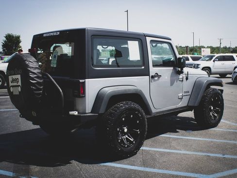 Used 2015 Jeep Wrangler Sport w/ Connectivity Group AWD/4WD image 10