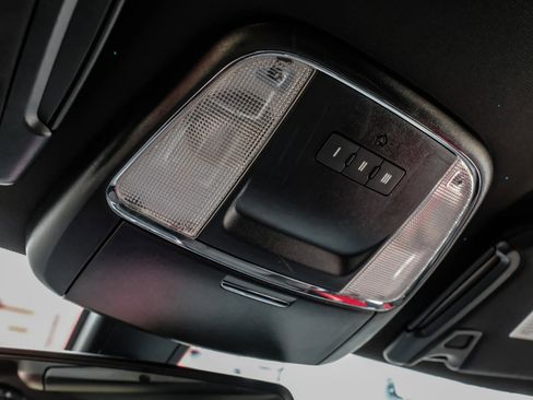 Used 2019 Dodge Charger R/T image 35