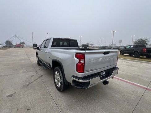 Used 2023 Chevrolet Silverado 2500 LTZ image 4