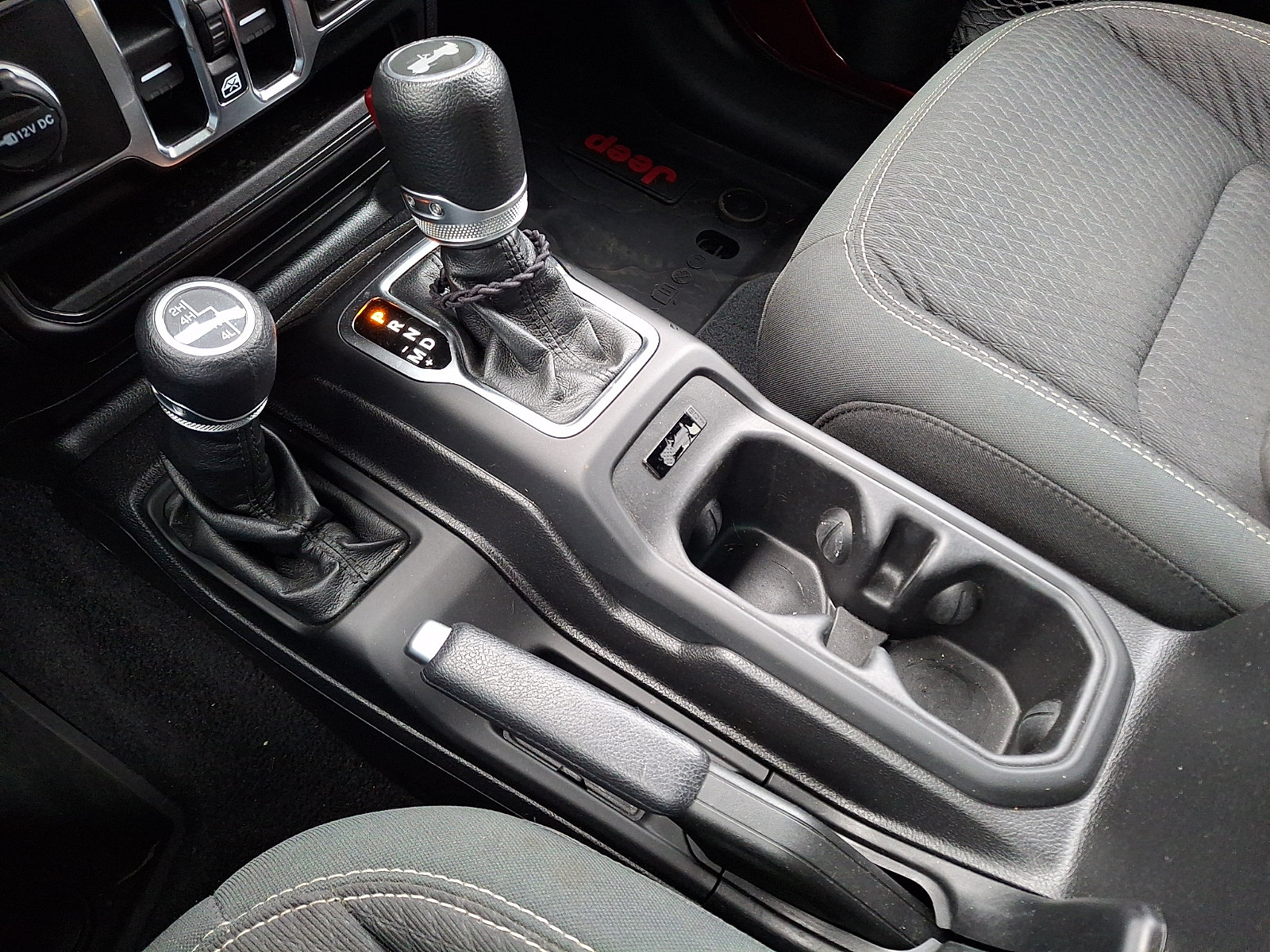 Used 2021 Jeep Wrangler Unlimited Sport AWD/4WD image 26