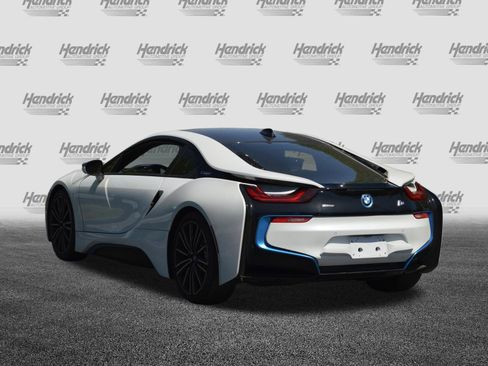 Used 2019 BMW i8 Coupe image 9