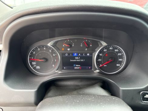 Used 2023 GMC Acadia SLT FWD image 17