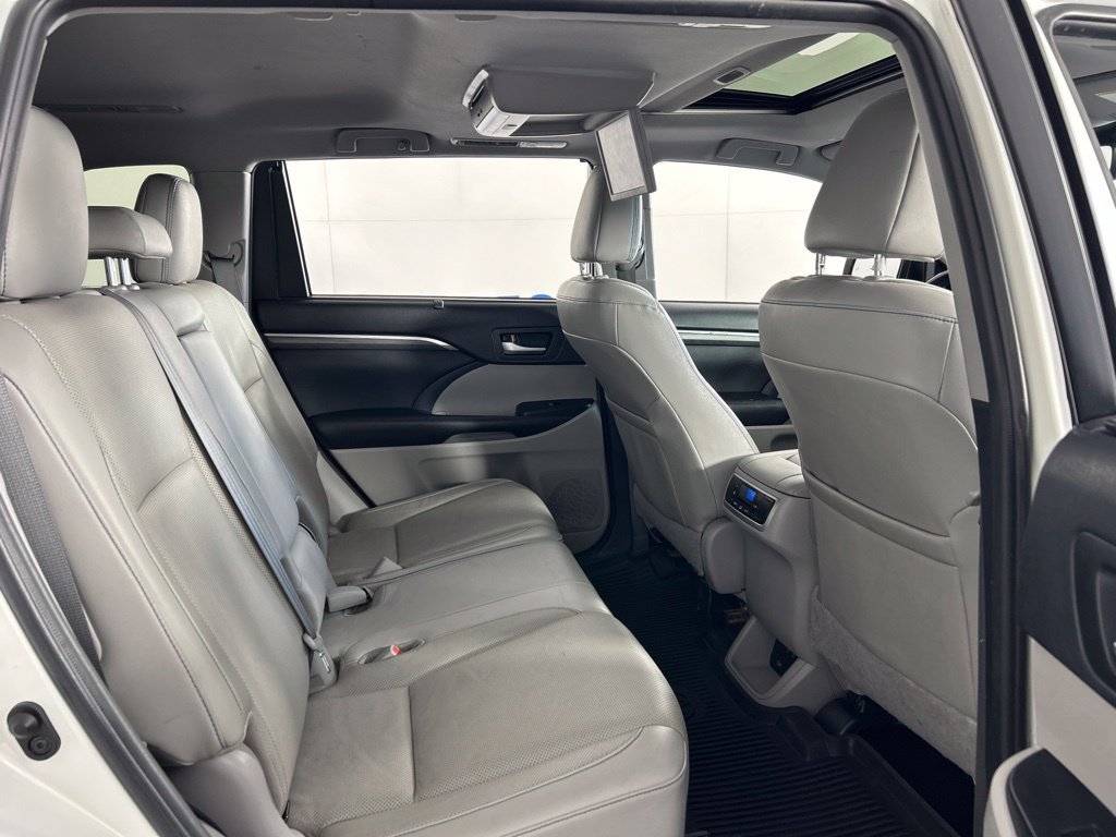 Used 2019 Toyota Highlander Limited AWD/4WD image 24