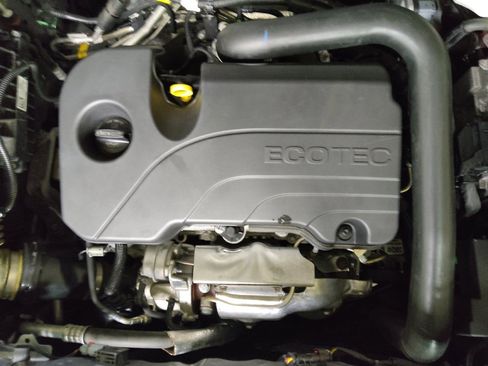 Used 2023 Chevrolet Equinox LS w/ LPO, Cargo Package FWD image 30