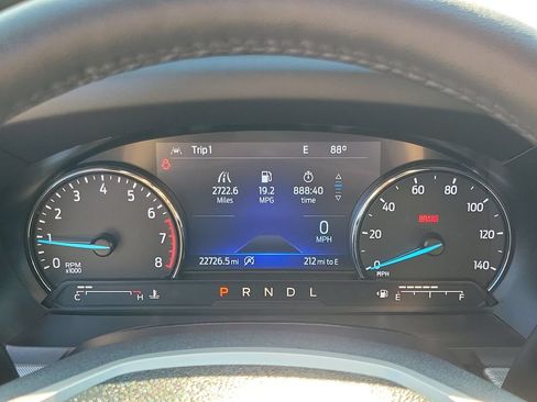 Used 2024 Ford Explorer XLT w/ Equipment Group 202A AWD/4WD image 27