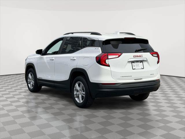 Used 2023 GMC Terrain SLE w/ Driver Convenience Package AWD/4WD image 5
