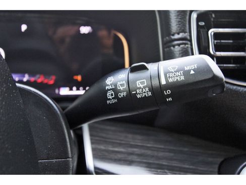 Used 2023 Jeep Wagoneer Series III w/ Preferred Equipment Group AWD/4WD image 22