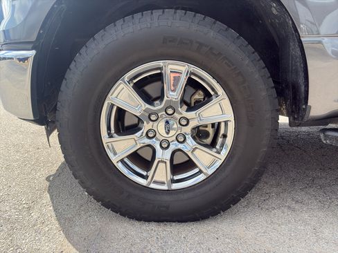 Used 2016 Ford F150 XLT w/ Equipment Group 302A Luxury AWD/4WD image 9