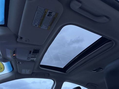 Used 2017 Subaru Legacy 2.5i Limited image 19