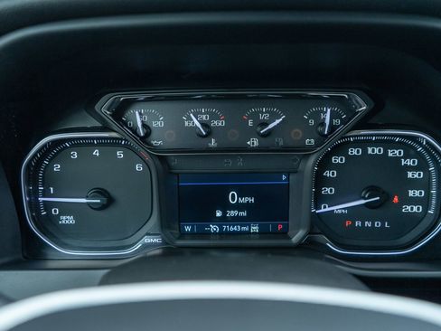 Used 2021 GMC Sierra 2500 SLE w/ SLE Value Package; image 11