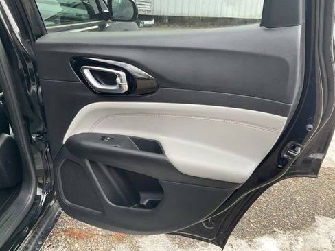 Used 2025 Jeep Compass Limited image 14