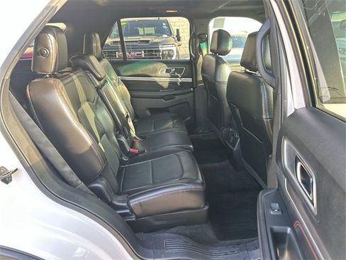 Used 2017 Ford Explorer Sport image 27