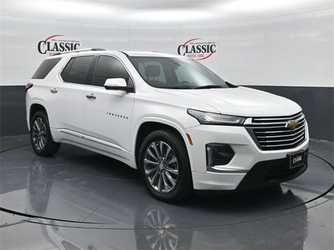 Used 2022 Chevrolet Traverse Premier image 5