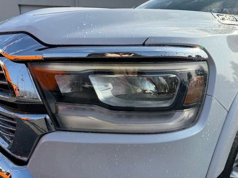 Used 2019 RAM 1500 Laramie image 12