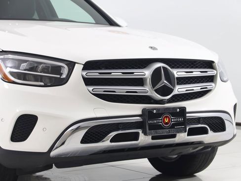 Used 2022 Mercedes-Benz GLC 300 4MATIC w/ Driver Assistance Package image 52