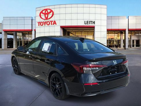 Used 2025 Honda Civic Sport image 7