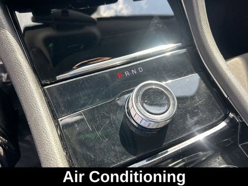 Certified 2023 Jeep Grand Cherokee Laredo w/ Luxury Tech Group I image 14