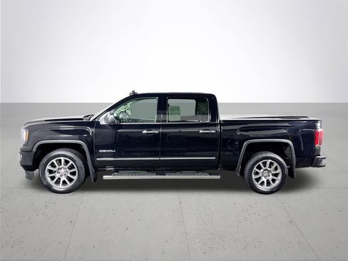 Used 2016 GMC Sierra 1500 Denali w/ Enhanced Driver Alert Package image 9