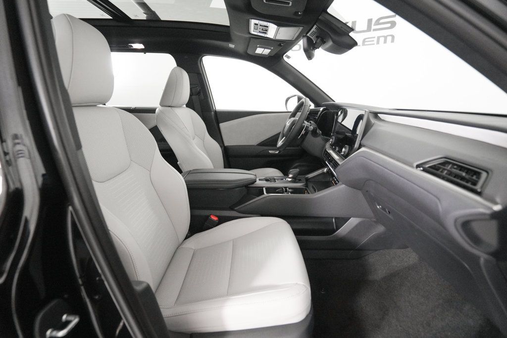 New 2026 Lexus TX 350 AWD image 17