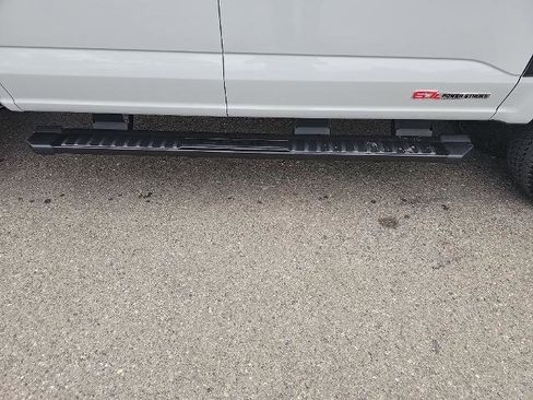 New 2025 Ford F250 XLT w/ Black Appearance Package image 8