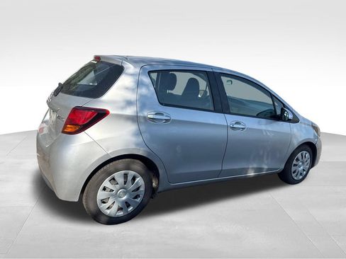 Used 2015 Toyota Yaris L FWD image 6