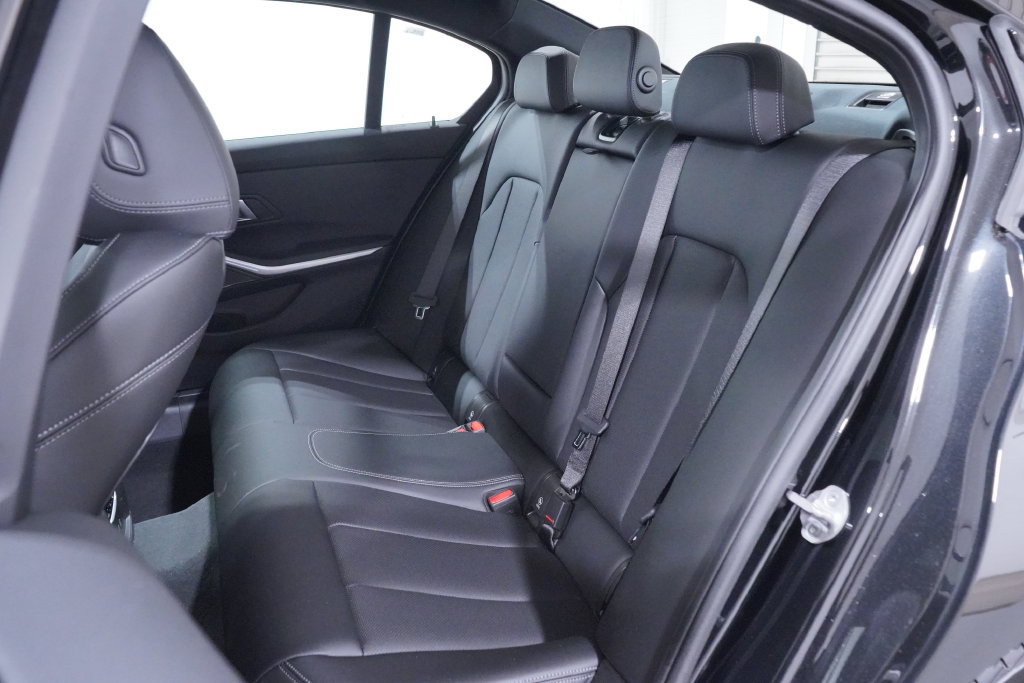 New 2026 BMW M340i RWD image 10
