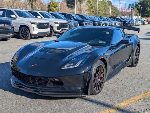 Used 2015 Chevrolet Corvette Z06 w/ 3LZ Preferred Equipment Group image 5