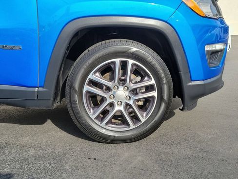 Used 2018 Jeep Compass Latitude image 6