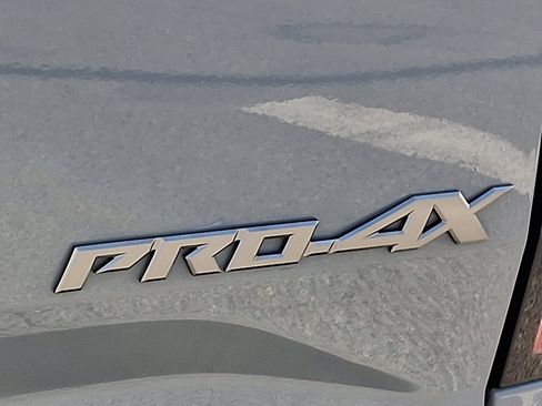 Used 2023 Nissan Frontier PRO-4X w/ Pro Convenience Package image 30