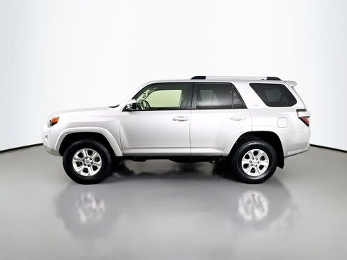 Certified 2024 Toyota 4Runner SR5 AWD/4WD image 8