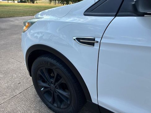 Used 2018 Ford Escape SE AWD/4WD image 13