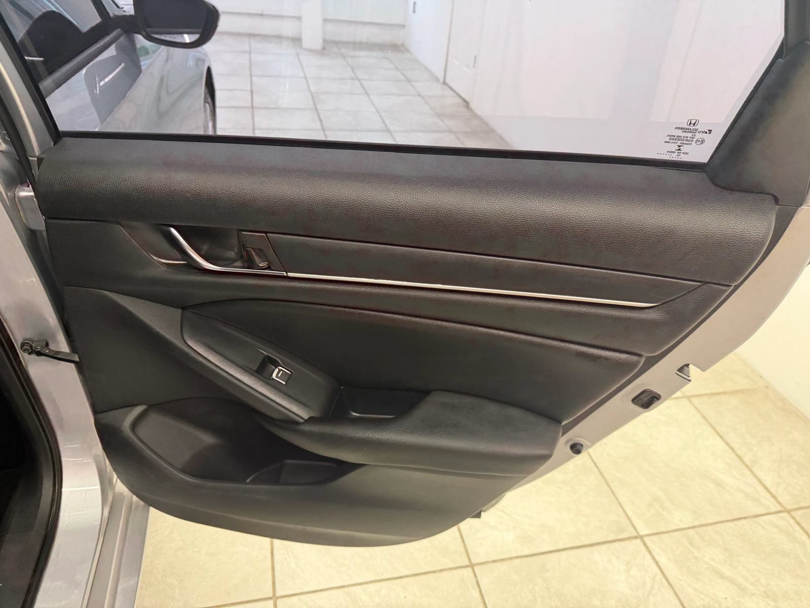 Used 2019 Honda Accord LX image 18
