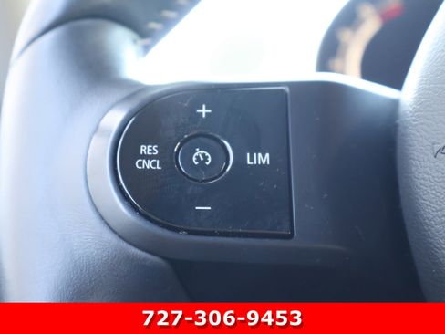Used 2022 MINI Cooper Clubman S w/ Signature Upholstery Package image 27