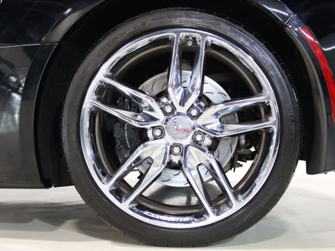 Used 2014 Chevrolet Corvette Stingray Convertible w/ 3LT Preferred Equipment Group RWD image 98