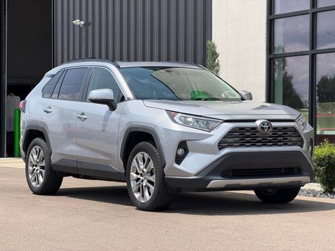 Used 2019 Toyota RAV4 Limited w/ All Weather Liner Package AWD/4WD image 4